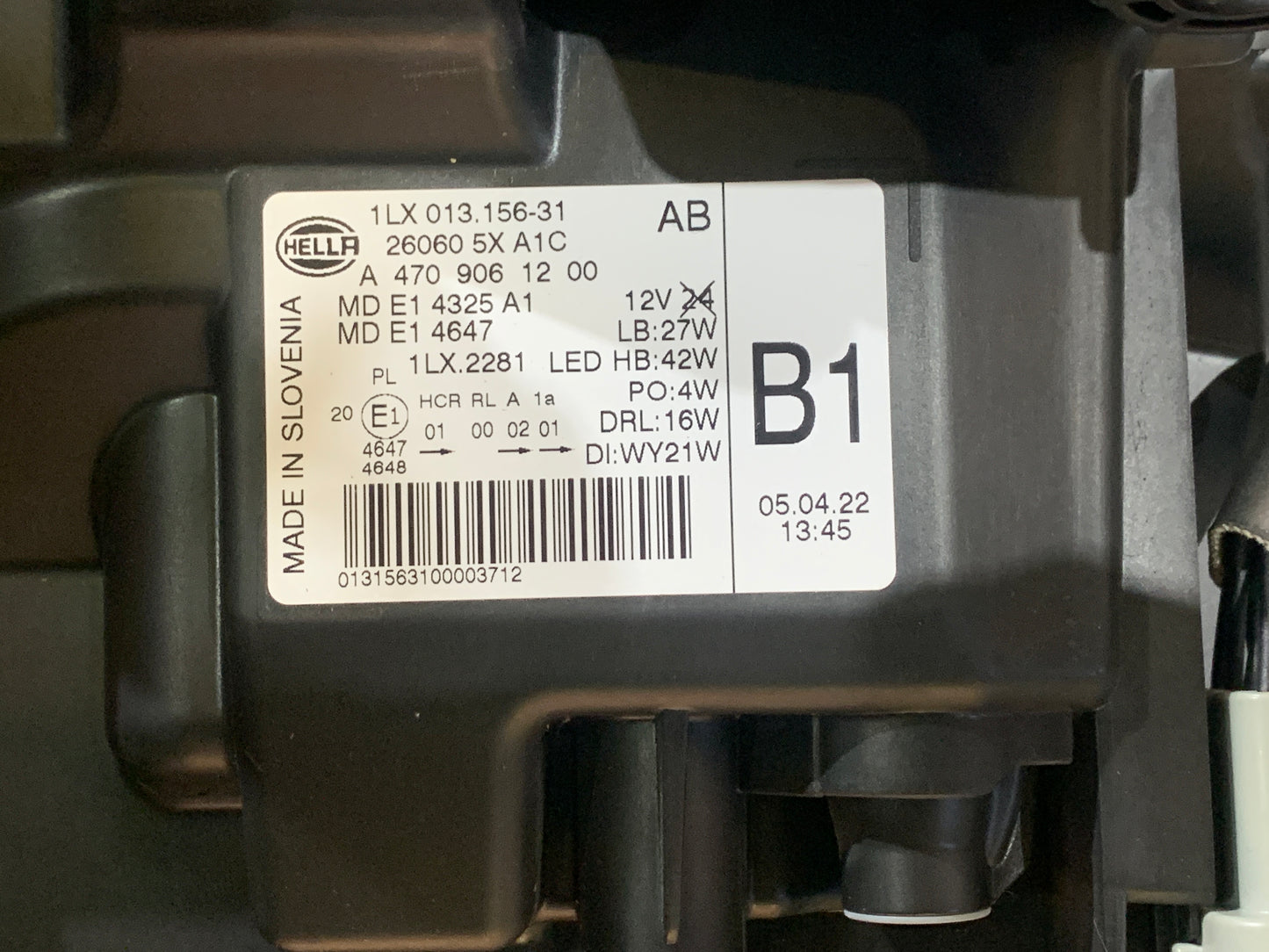 MERCEDES X CLASS W470 LHS LEFT LED XENON HEADLIGHT A4709061200