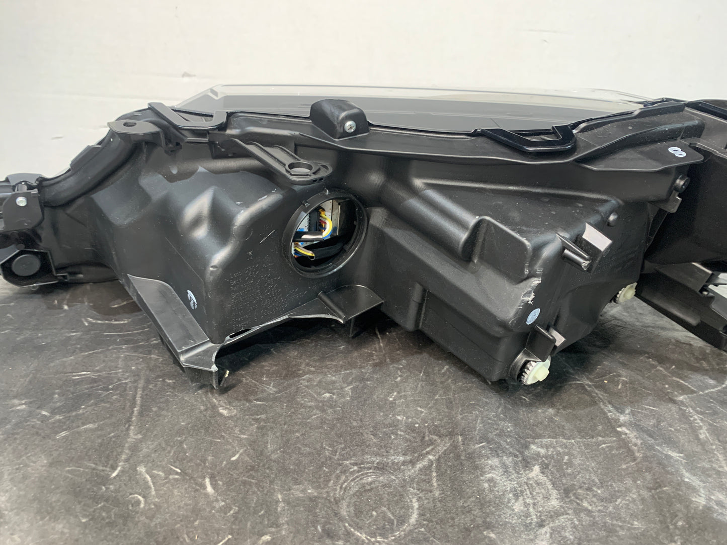 TOYOTA CAMRY XV70 RHS RIGHT LED HEADLIGHT 2018-2022
