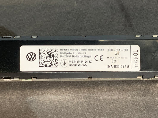 VOLKSWAGEN AUDI AERIAL ANTENNA AMPLIFIER 5NA035577A