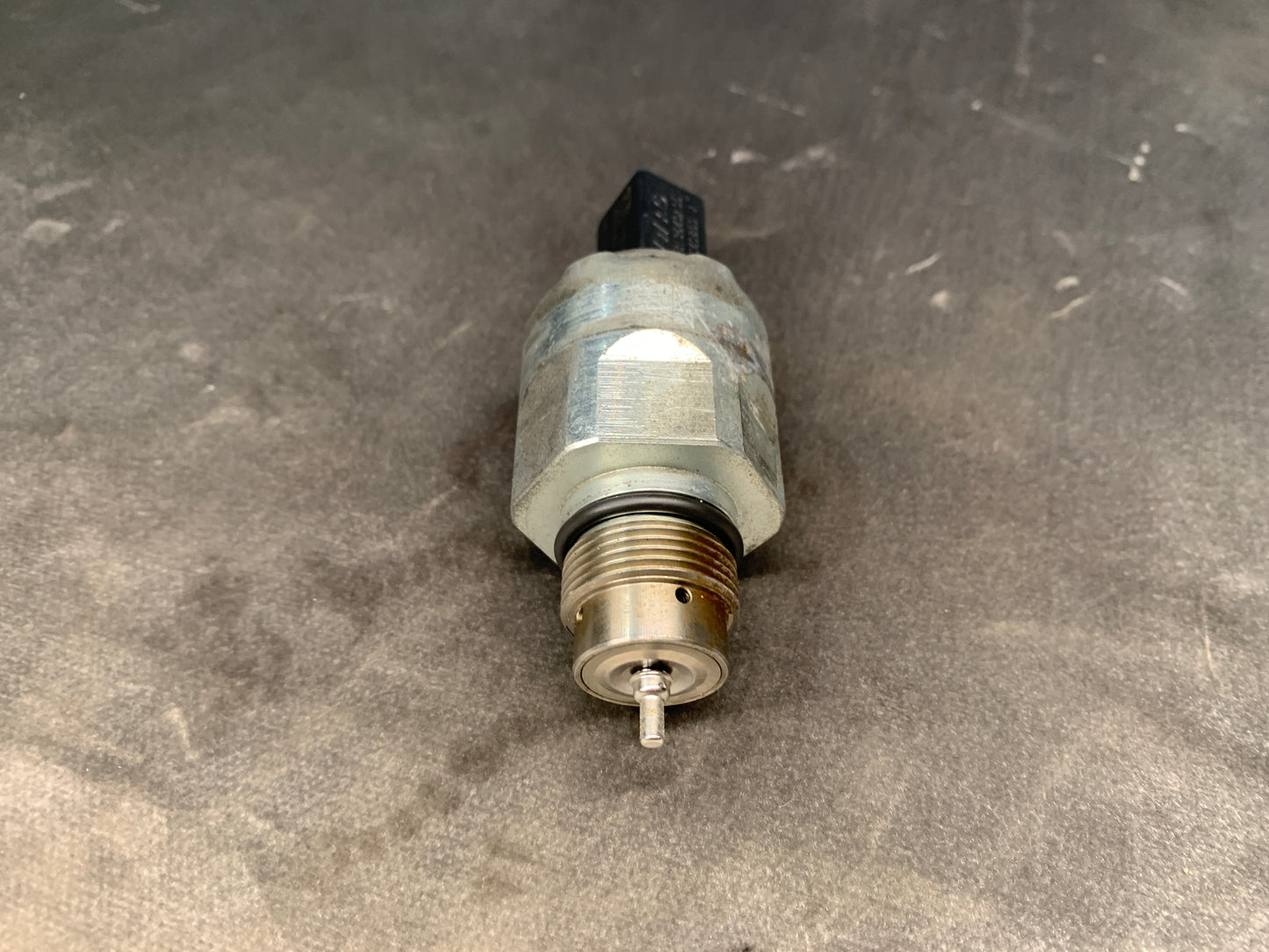 VOLKSWAGEN FUEL PRESSURE CONTROL VALVE 1.6TDI 5WS40890AT