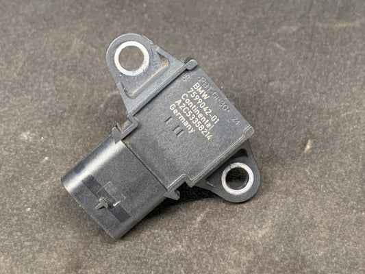 BMW AIR INTAKE FLOW MAP PRESSURE SENSOR 7599042