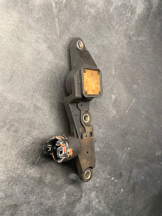 BMW 1 3 X SERIES N42 N46 N46N ECCENTRIC SHAFT SENSOR 7527016 