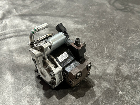 VOLKSWAGEN AUDI 1.6 TDI CAYD CAY HIGH PRESSURE FUEL PUMP HPFP 03L130755E