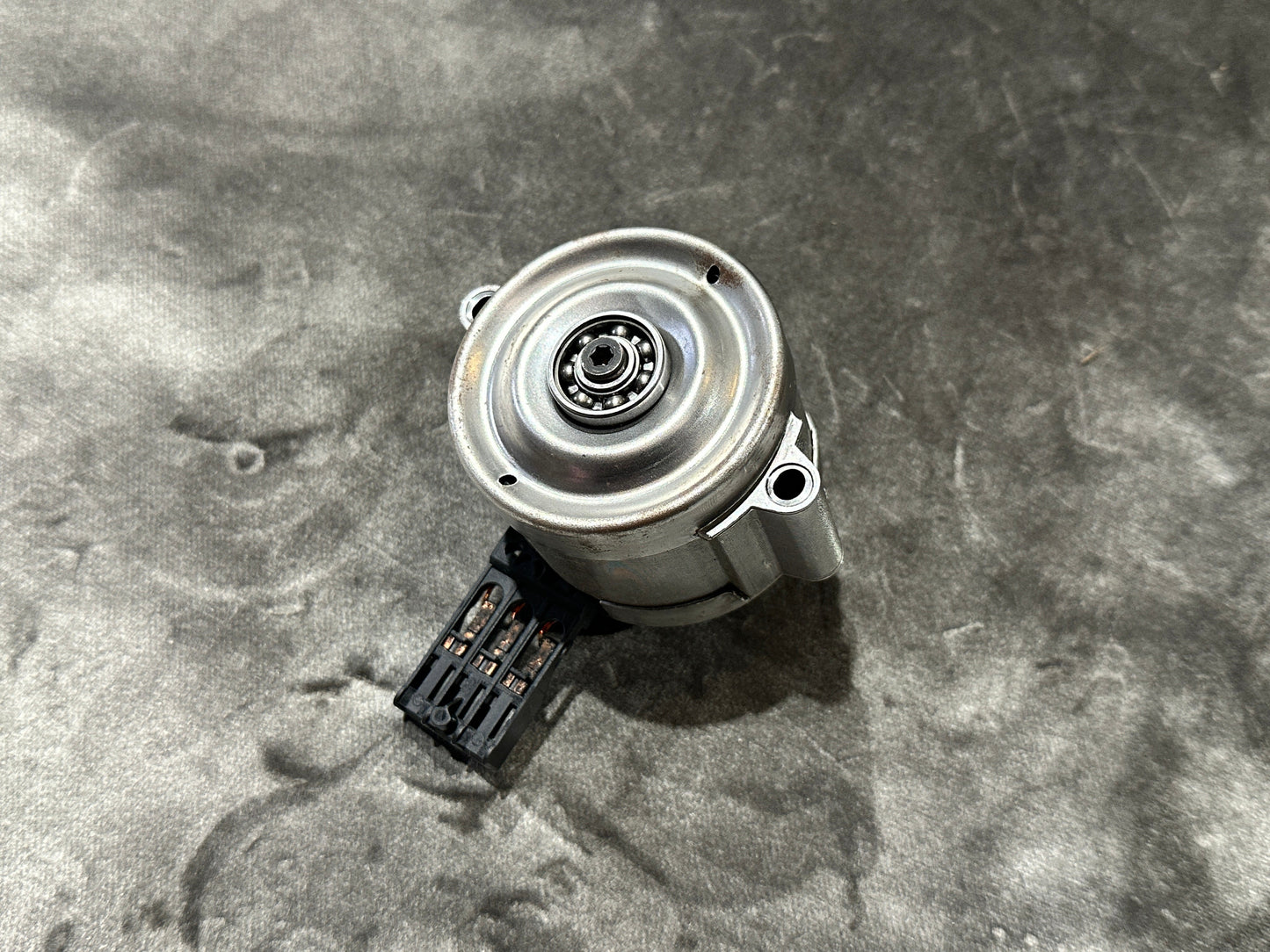 VOLKSWAGEN AUDI DQ200 0AM MECHATRONICS STEP MOTOR 0AM325583E - LRI Autoparts