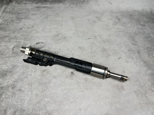 7639994 slightly broken tab - LRI Autoparts
