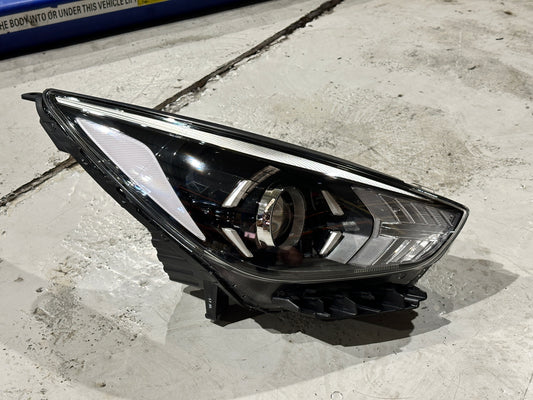 Kia Niro 2020-2022 RHS Right Headlight 92102-G5