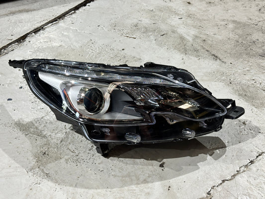 Peugeot 2008 A94 RHS RIGHT Headlight 9825313580