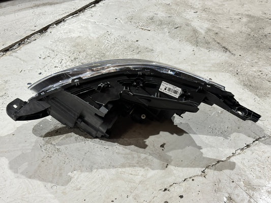 Peugeot 2008 A94 RHS RIGHT Headlight 9825313580