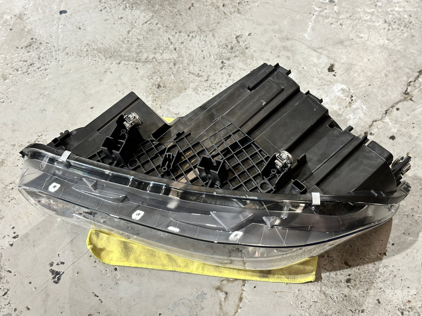 BMW 2 SERIES F46 F46 RHS RIGHT LED Headlight 63117391404