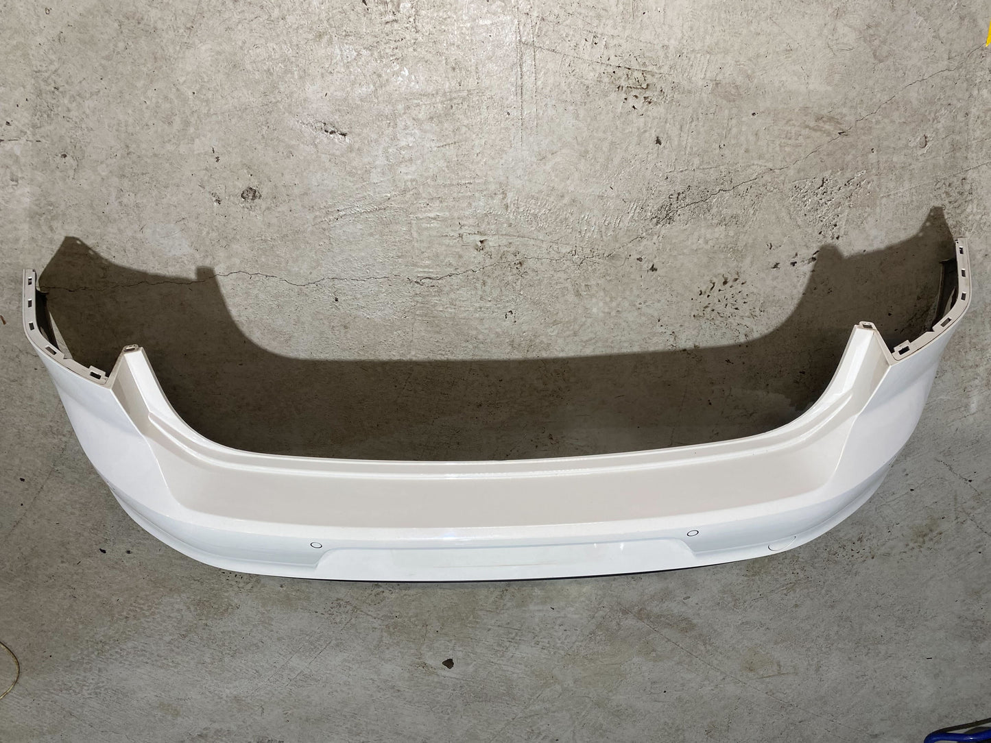 VOLKSWAGEN GOLF MK7 REAR BUMPER WHITE 5G6807421