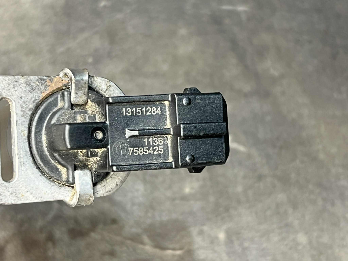 BMW N52 N54 VANOS VVT CAMSHAFT ACTUATOR 7585425