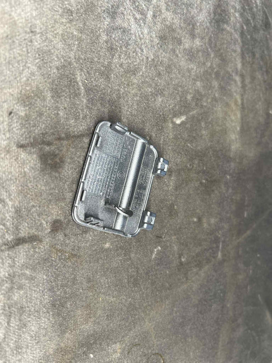 BMW 3 SERIES E90 REAR BUMPER TOW HOOK COVER 7202671