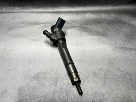 BMW 1 3 5 X SERIES N47 2.0L FUEL INJECTOR 7798446