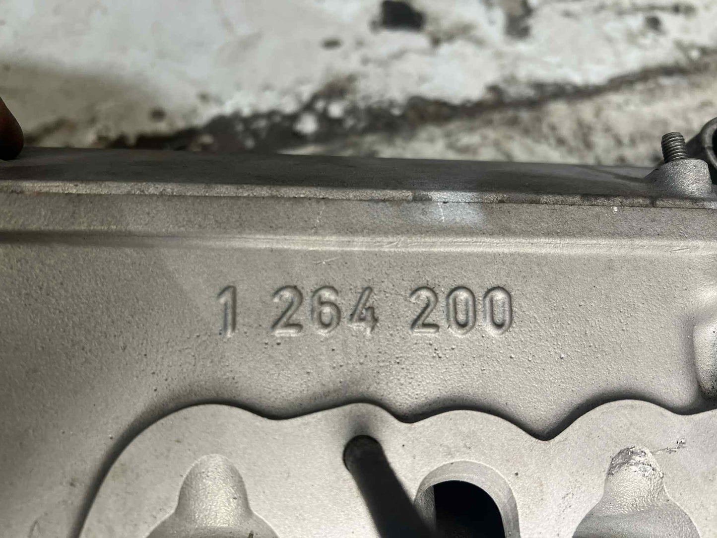 BMW E28 E30 M20 6 CYLINDER ENGINE CYLINDER HEAD REFURBISHED 1264200