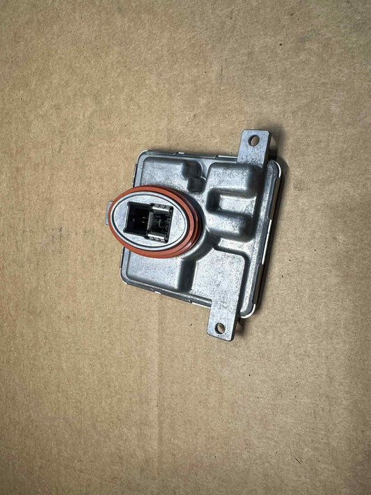 BMW 1 2 3 5 X F SERIES XENON HEADLIGHT BALLAST MODULE 7318327