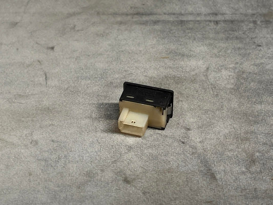 BMW 1 3 SERIES BOOT RELEASE BUTTON SWITCH 9200316
