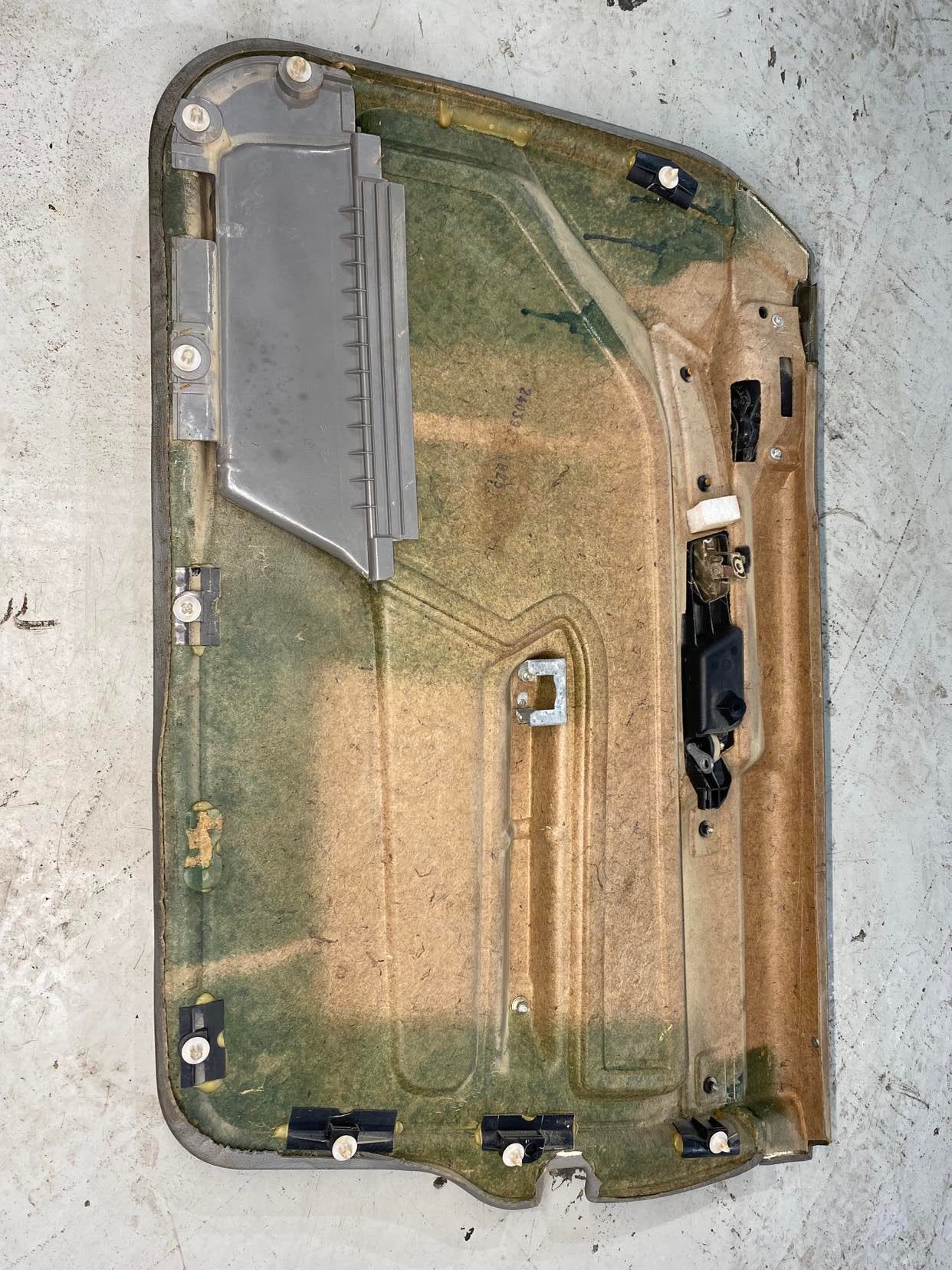 BMW 5 SERIES E34 FRONT LEFT PASSENGERS DOOR CARD