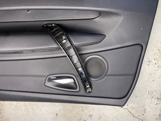 BMW 1 SERIES E82 E88 FRONT RIGHT DRIVERS DOOR CARD