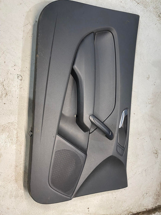 AUDI A1 FRONT LEFT PASSENGER DOOR CARD