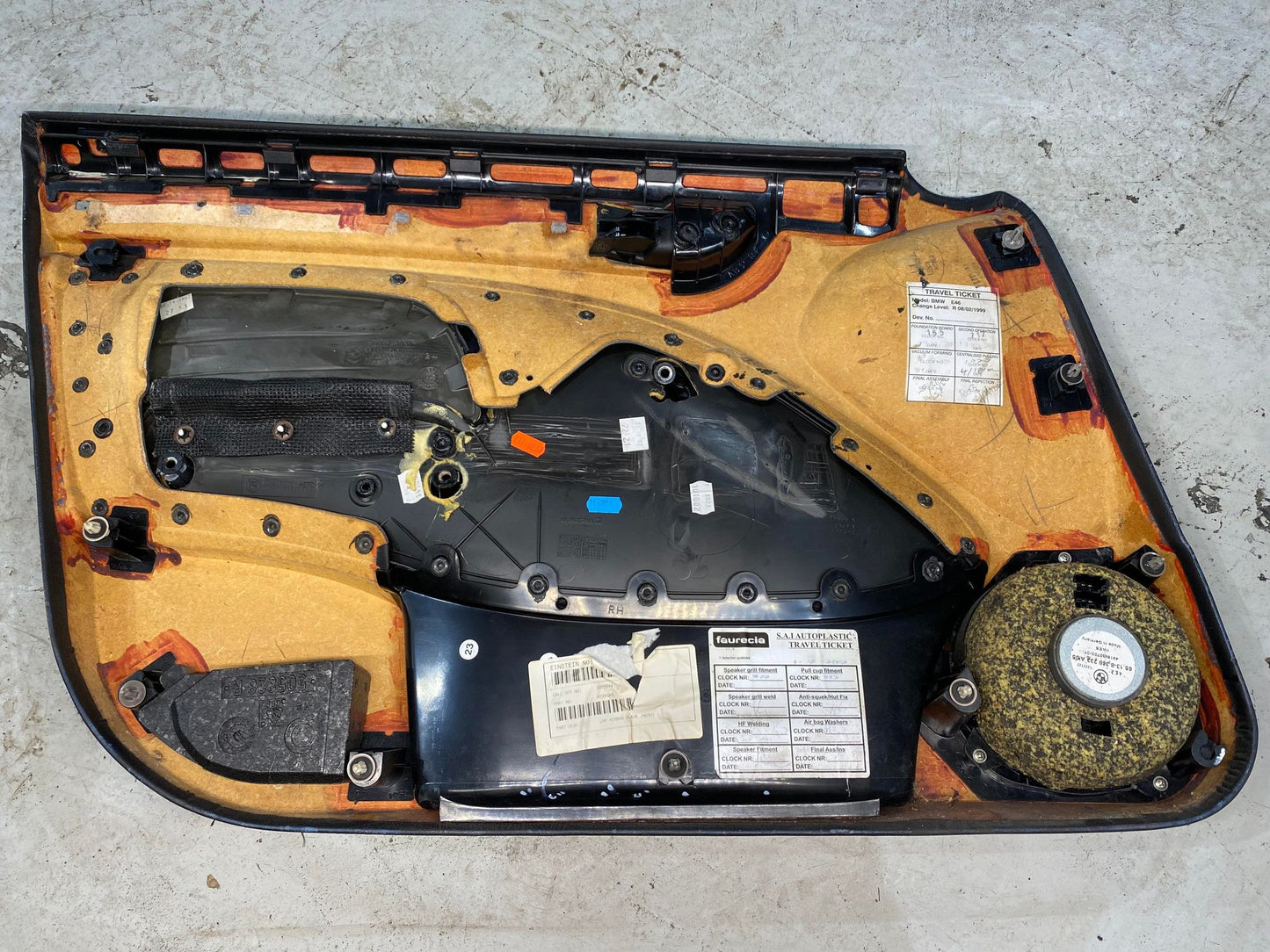 BMW 3 SERIES E46 FRONT RIGHT DRIVERS DOOR CARD