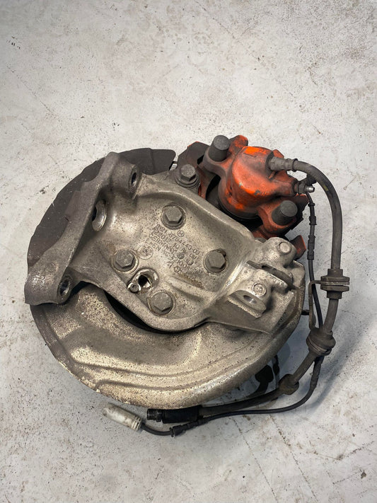 BMW 1 3 SERIES E82 E87 E88 E90 E92 E93 FRONT LEFT HUB AND BRAKE