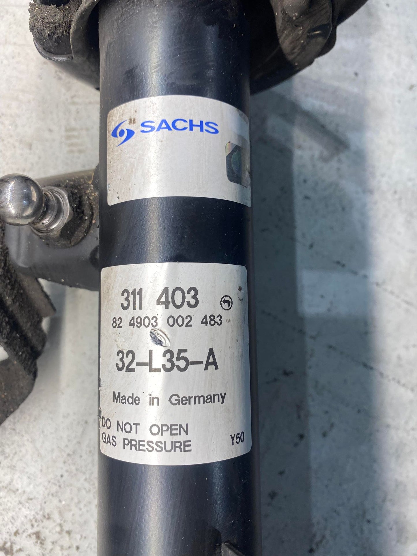 BMW 3 SERIES E90 E92 E93 FRONT SHOCKS SACHS 824903002483