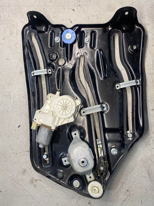 BMW 3 SERIES E93 REAR RIGHT WINDOW REGULATOR 7198048