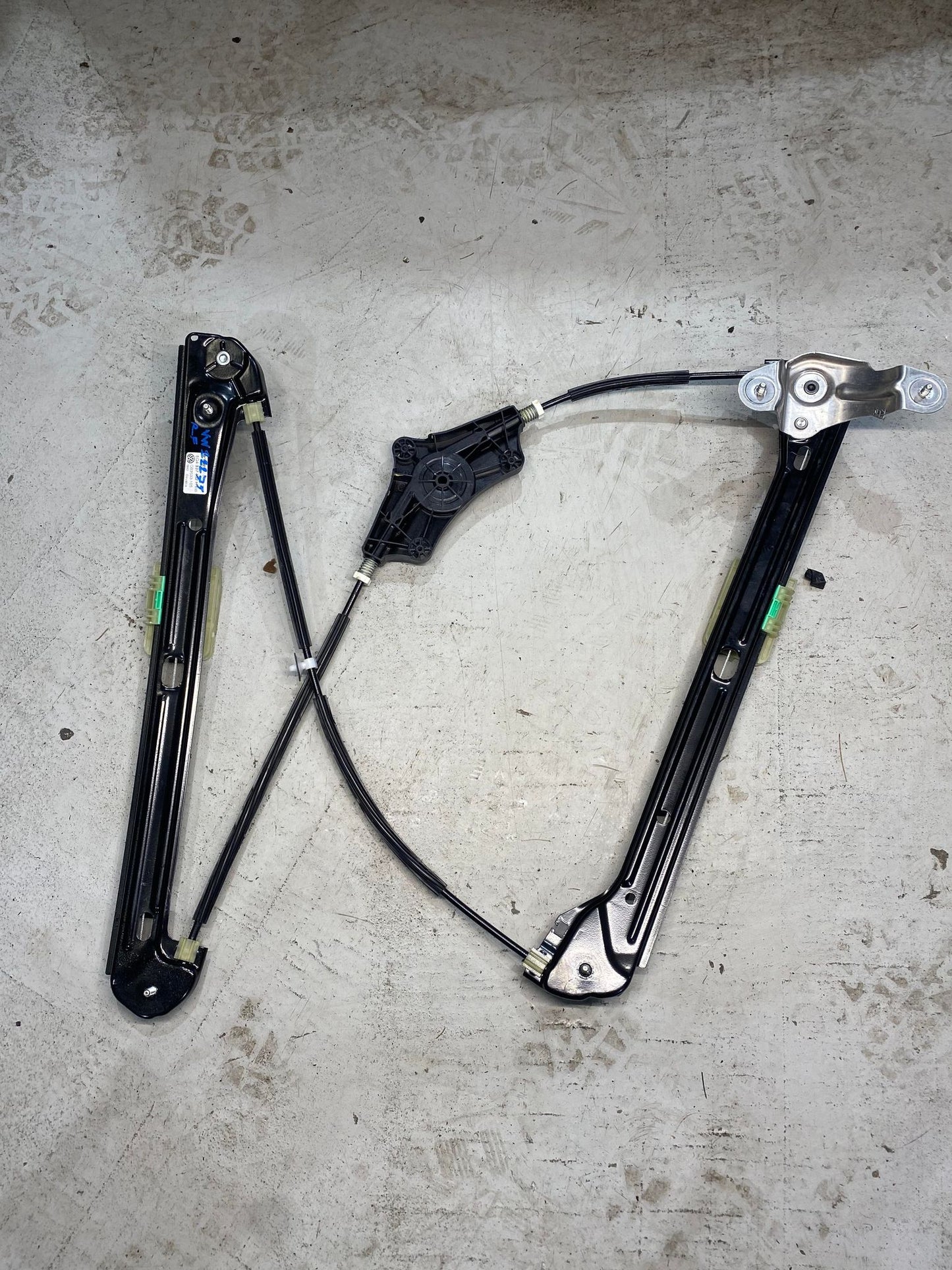 VW GOLF MK7 FRONT RIGHT WINDOW REGULATOR 5G4837462