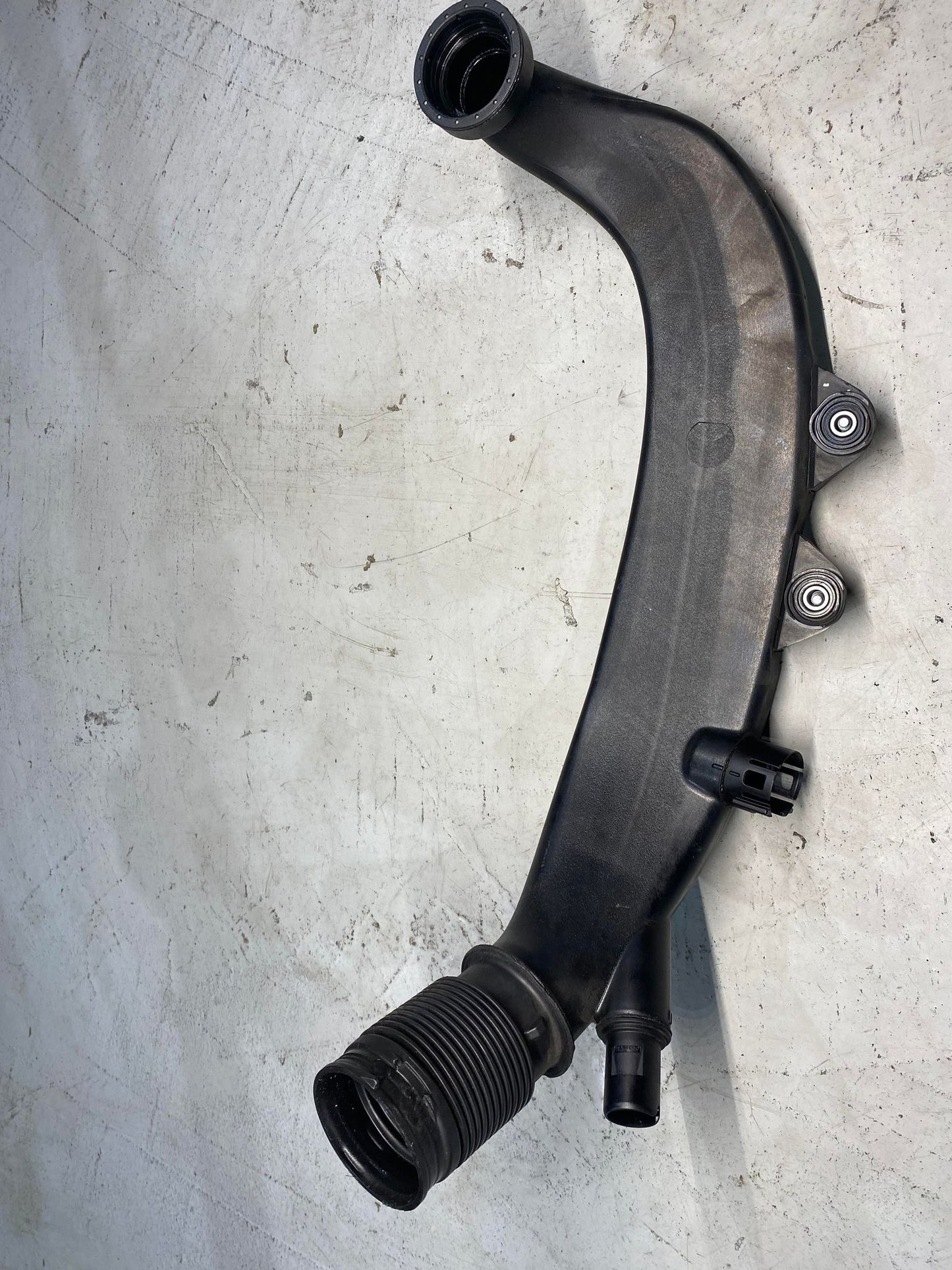 BMW 1 3 SERIES 135 335 N54 AIR INTAKE PIPE 7556550