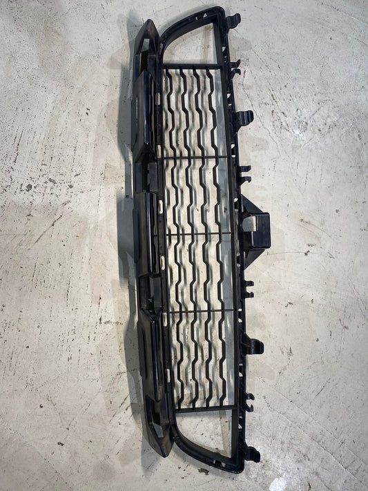 BMW 4 SERIES F32 F33 F36 M-SPORT FRONT LOWER CENTRE GRILLE 8054503