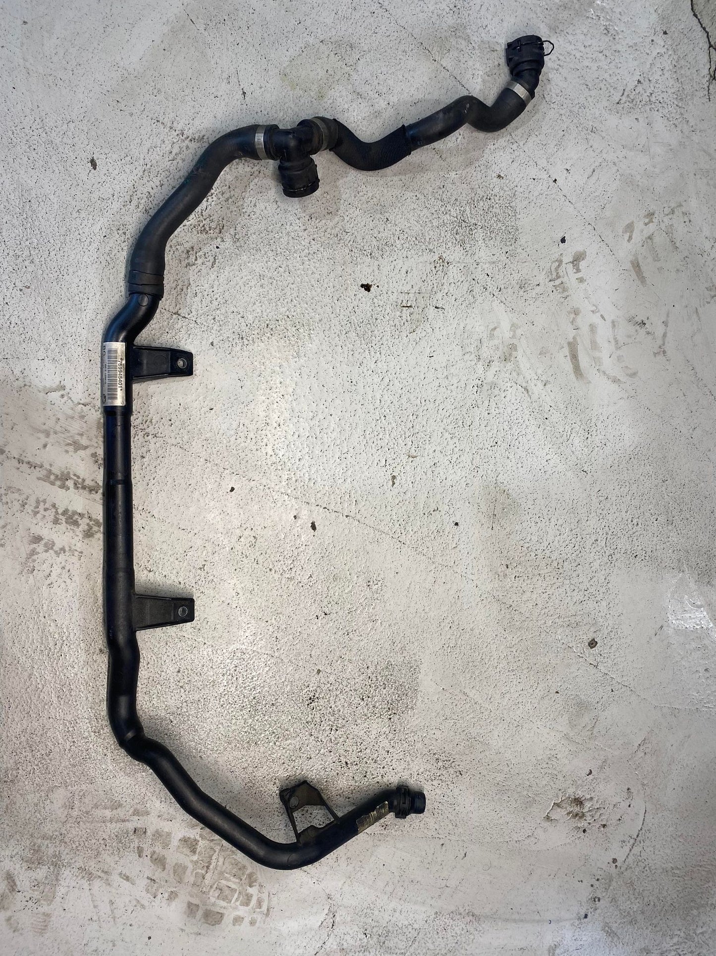 BMW 1 SERIES THERMOSTAT HOSE COOLANT PIPE 759945401