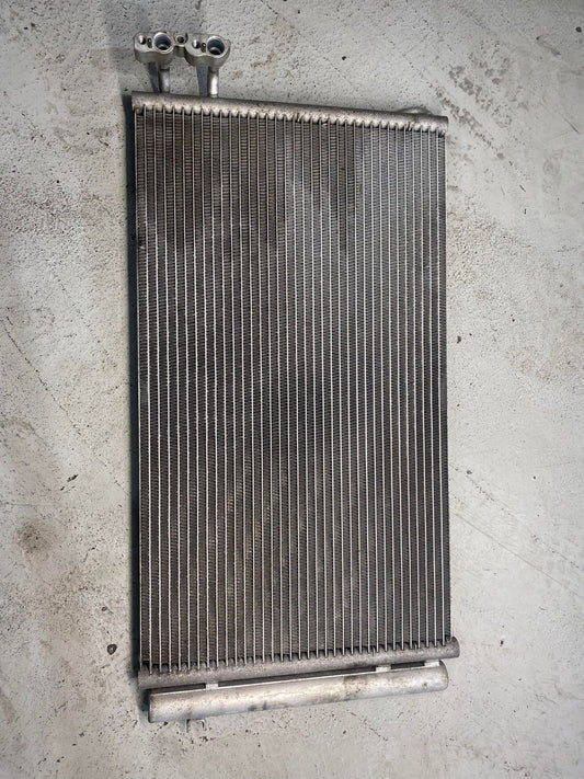 BMW 1 3 X SERIES AIR CONDITIONING CONDENSOR 9229021