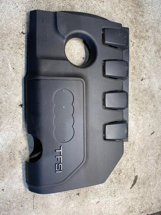 AUDI A3 1.8T ENGINE COVERING 06J103925S