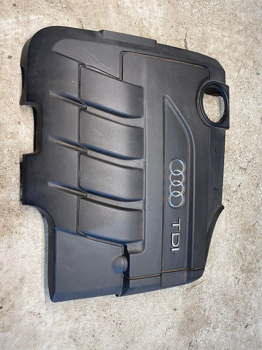 AUDI 2.0TDI A3 ENGINE COVER 03L103925