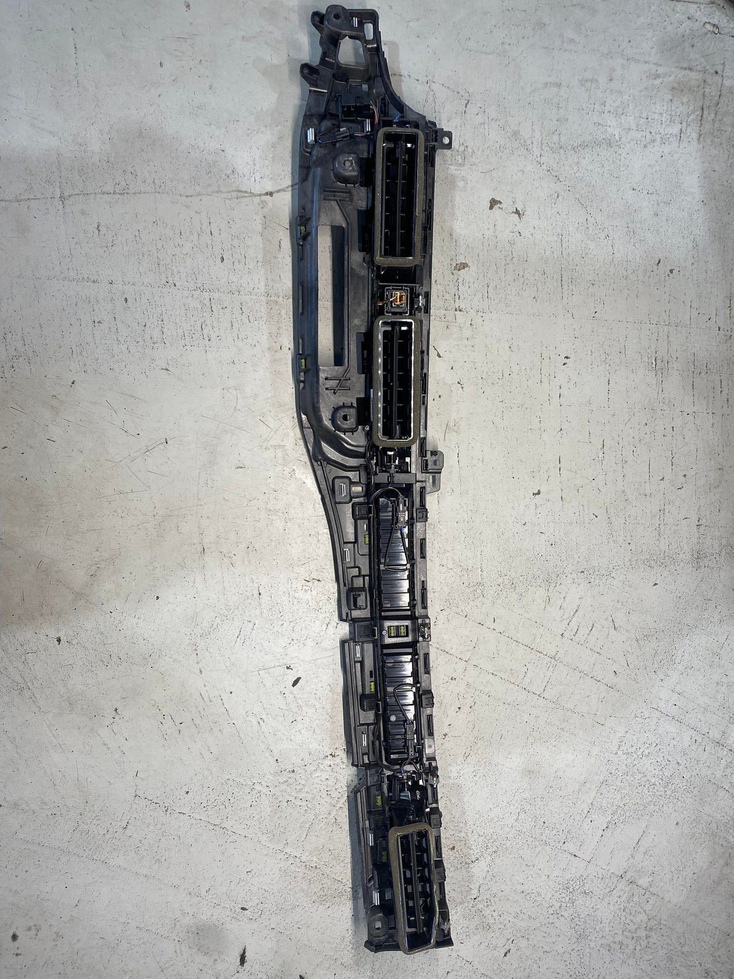 AUDI A4 A5 DASHBOARD FRONT AIR VENT 8W2820901