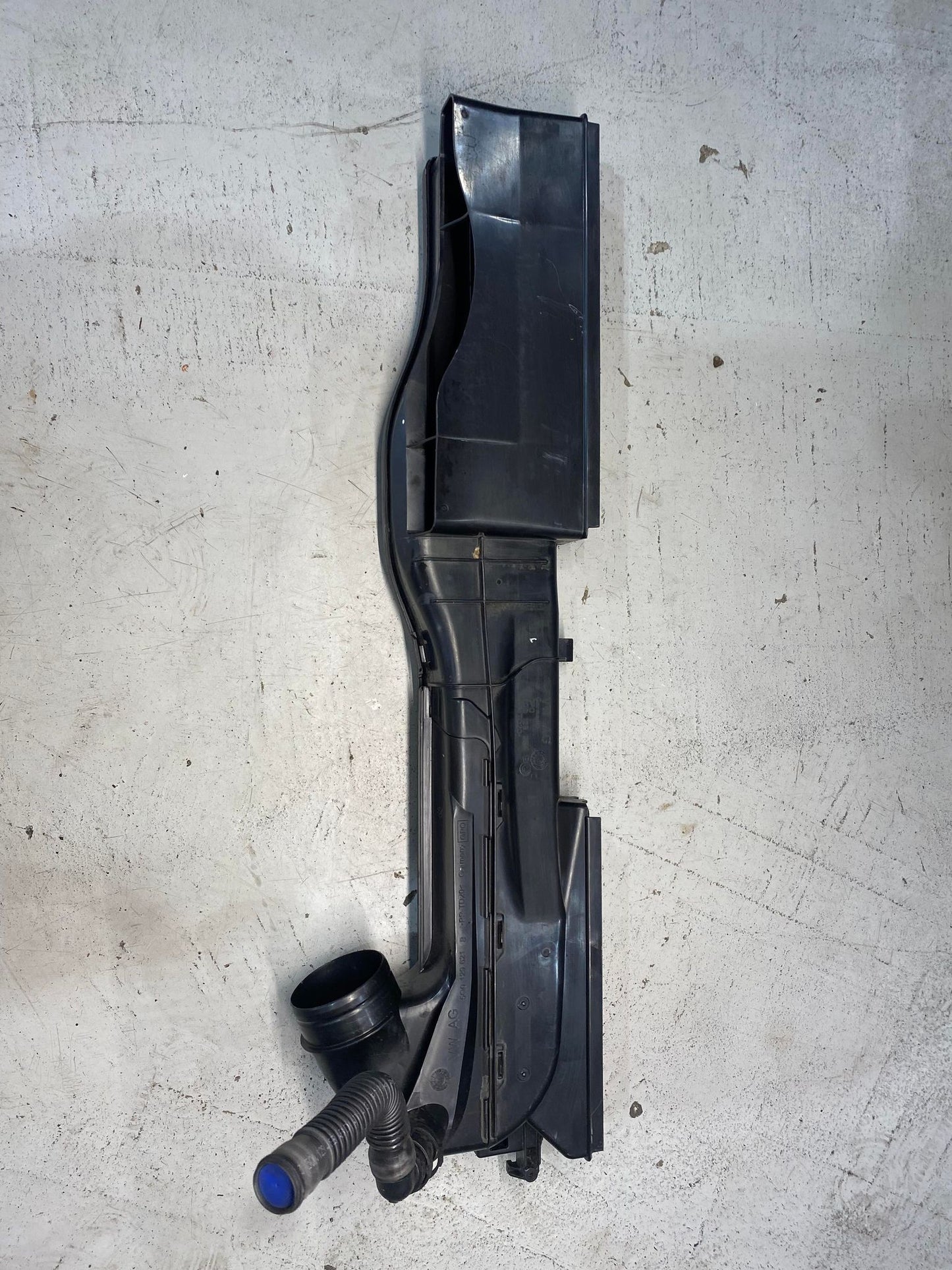 VW AUDI GOLF MK7 A3 8V AIR INTAKE DUCT 5Q0129254