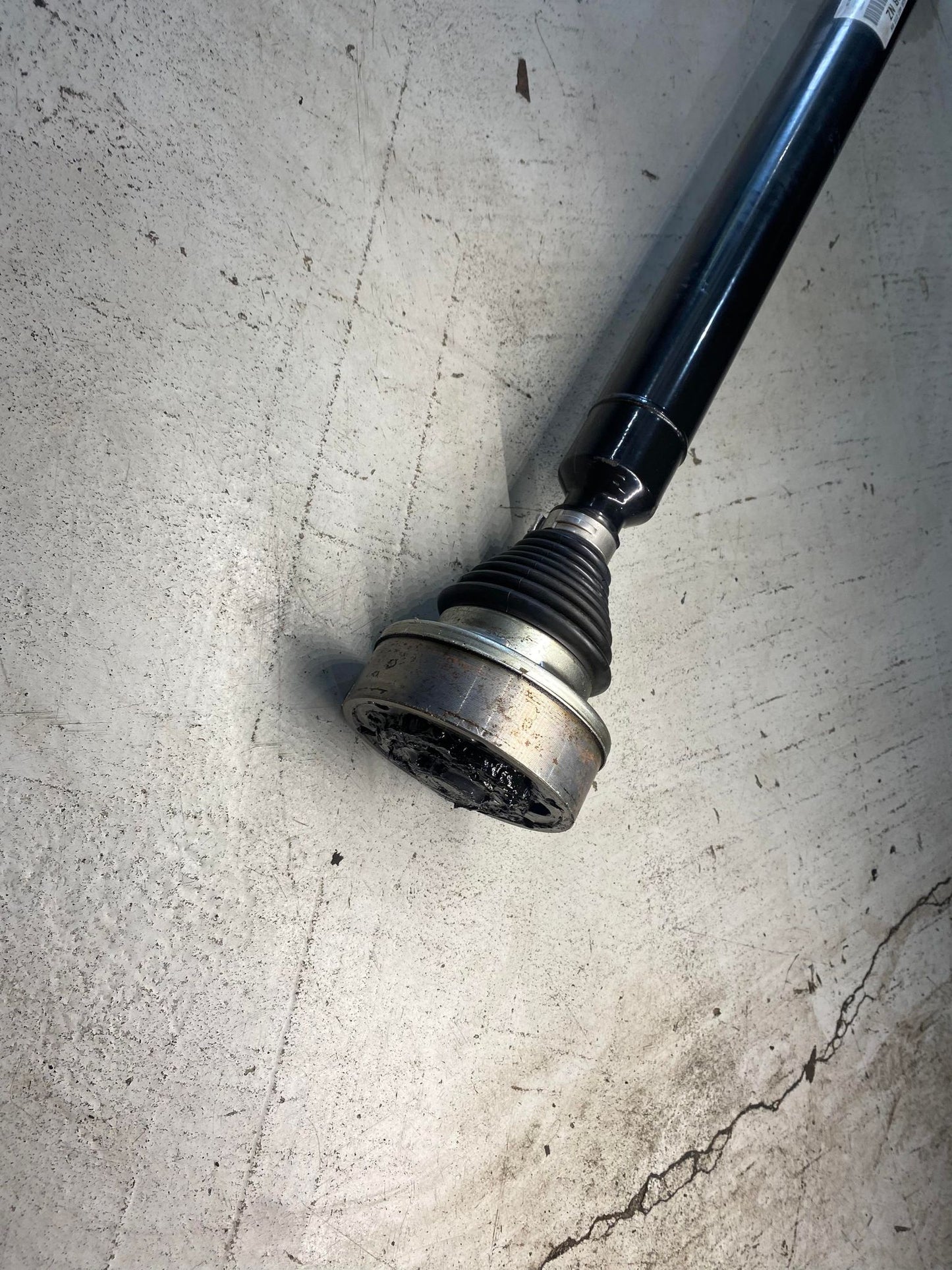 VW GOLF MK7 FRONT RIGHT DRIVESHAFT 5Q0407272