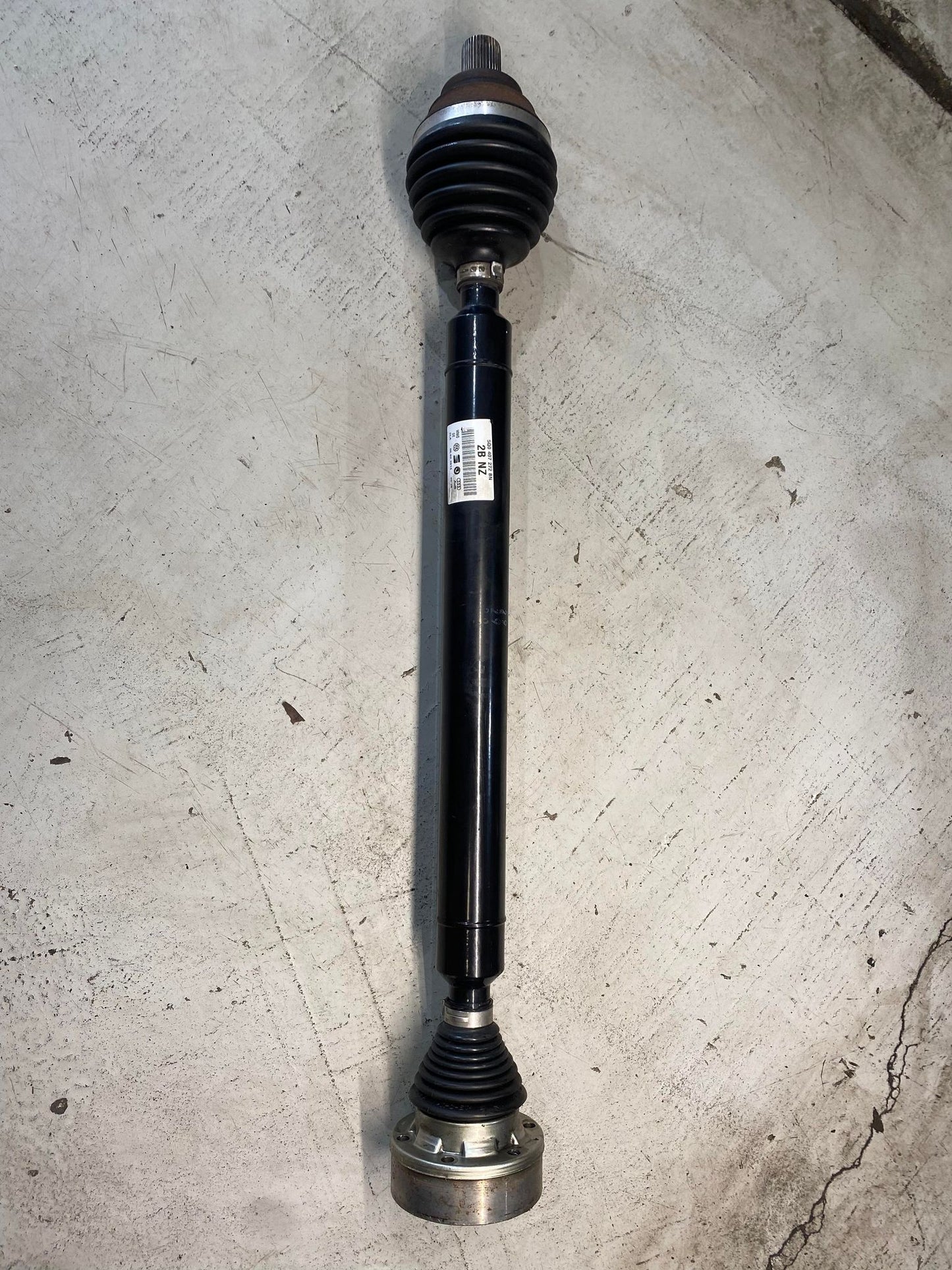 VW GOLF MK7 FRONT RIGHT DRIVESHAFT 5Q0407272
