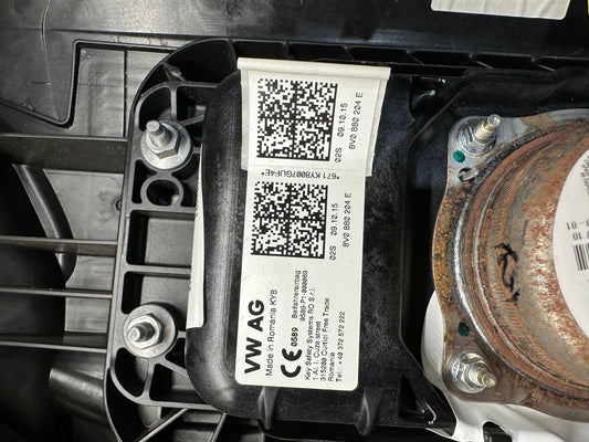 AUDI A3 8V DASHBOARD COMPLETE WITH AIRBAG 8V2857001H 8V0880204E