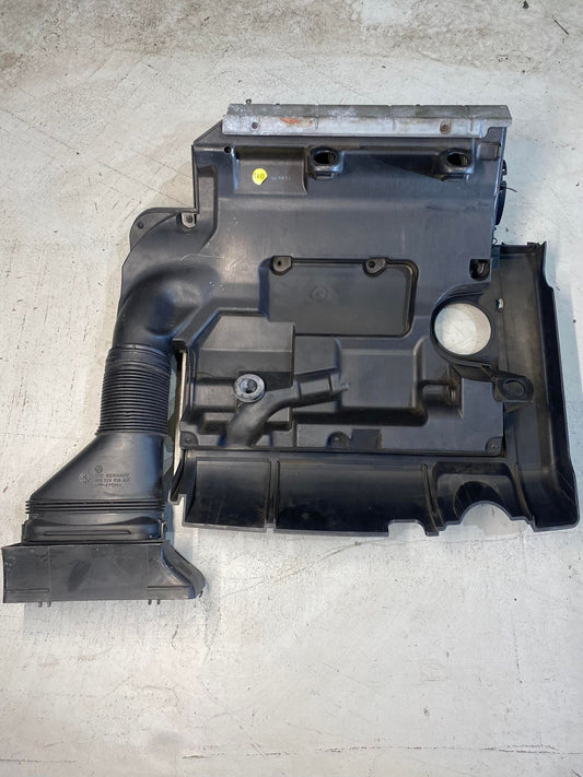 VW AUDI 2.0L TFSI ENGINE COVER 06F133837