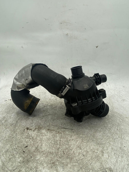 BMW 1 3 5 X  N52 N54 COOLANT THERMOSTAT HOUSING 7549476