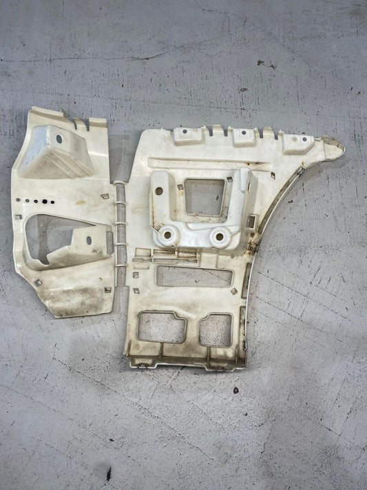 BMW 1 SERIES E82 E88 REAR LEFT BUMPER BRACKET 8045507