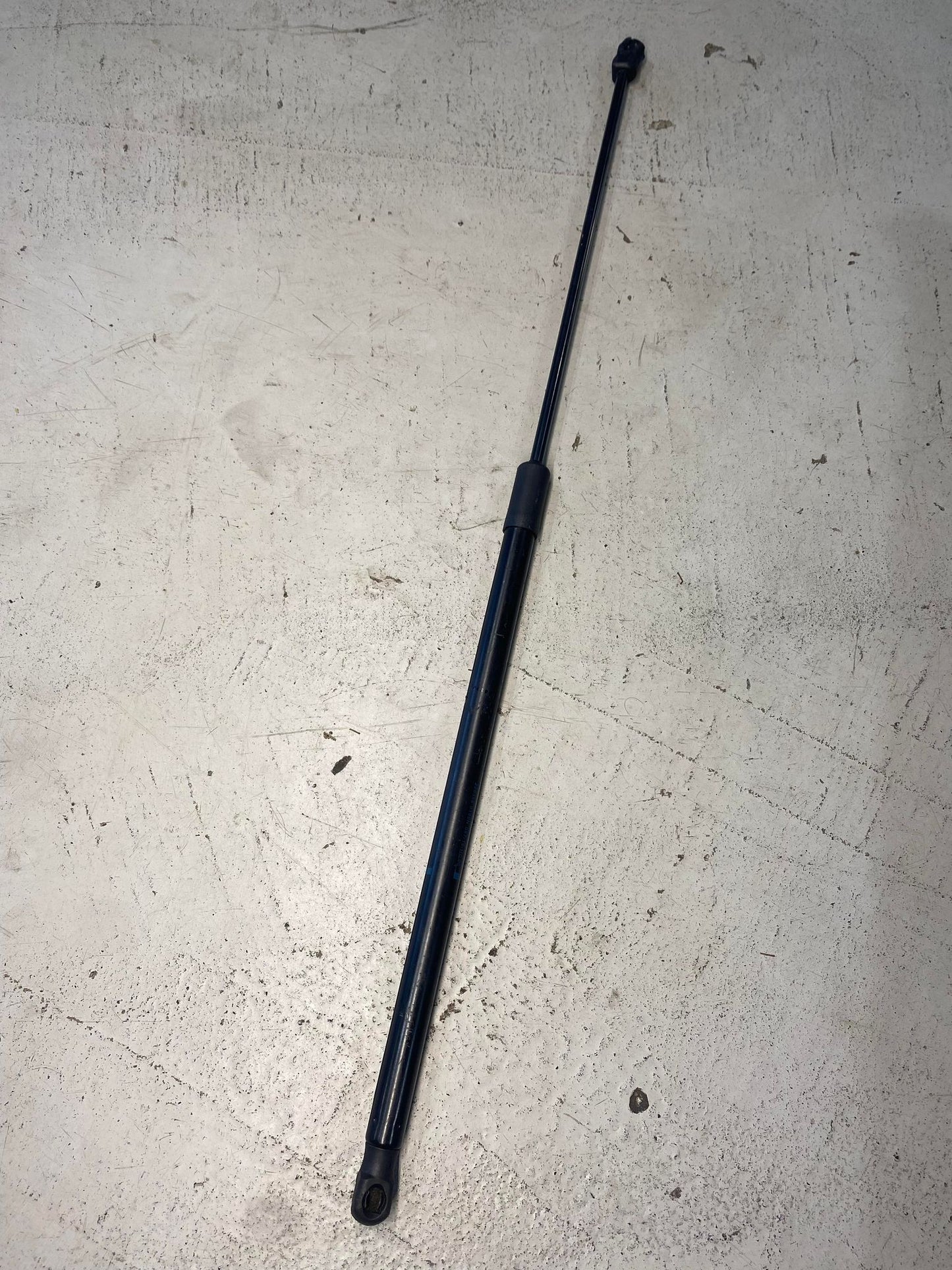 AUDI A6 C6 BONNET STRUT 4F0823359