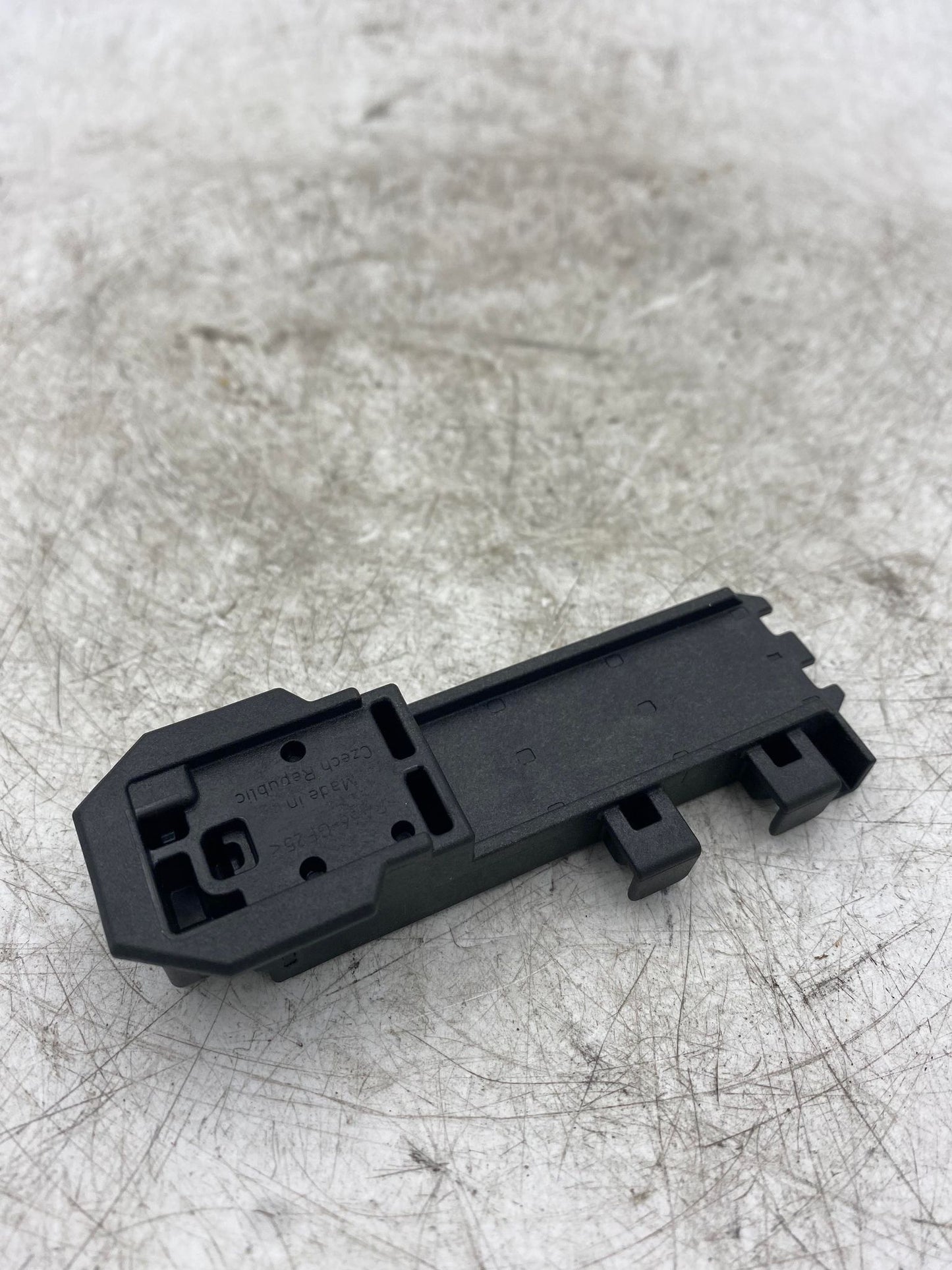 AUDI A5 8T KEYLESS ENTRY ANTENNA 4M0907247