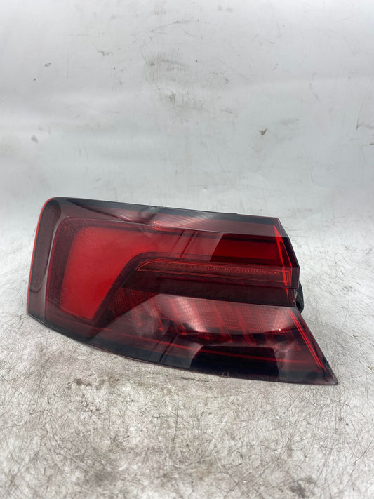 AUDI A5 8T REAR LEFT OUTER TAIL LIGHT 8W6945091