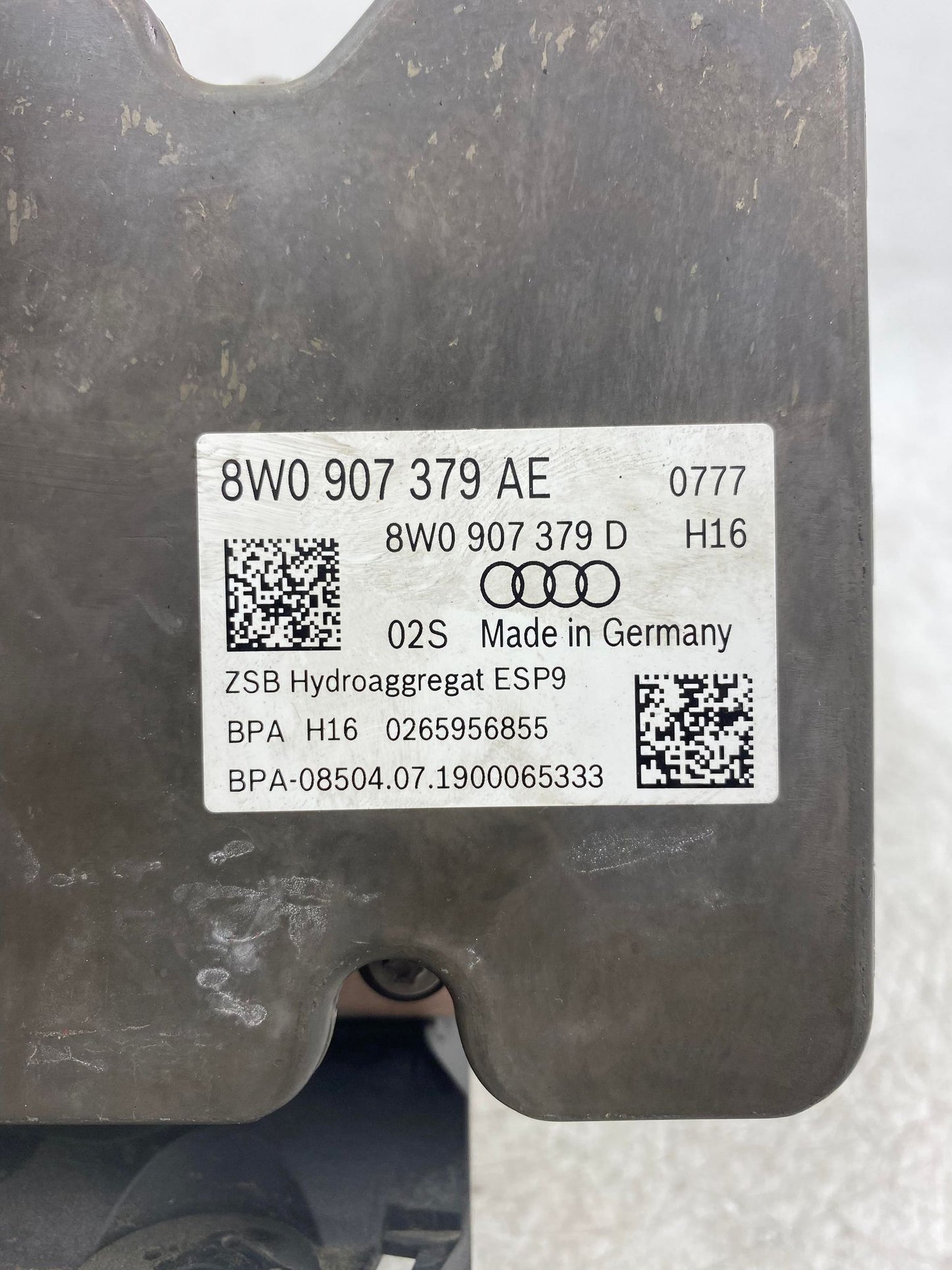 AUDI A5 8T ABS PUMP 8W0907379