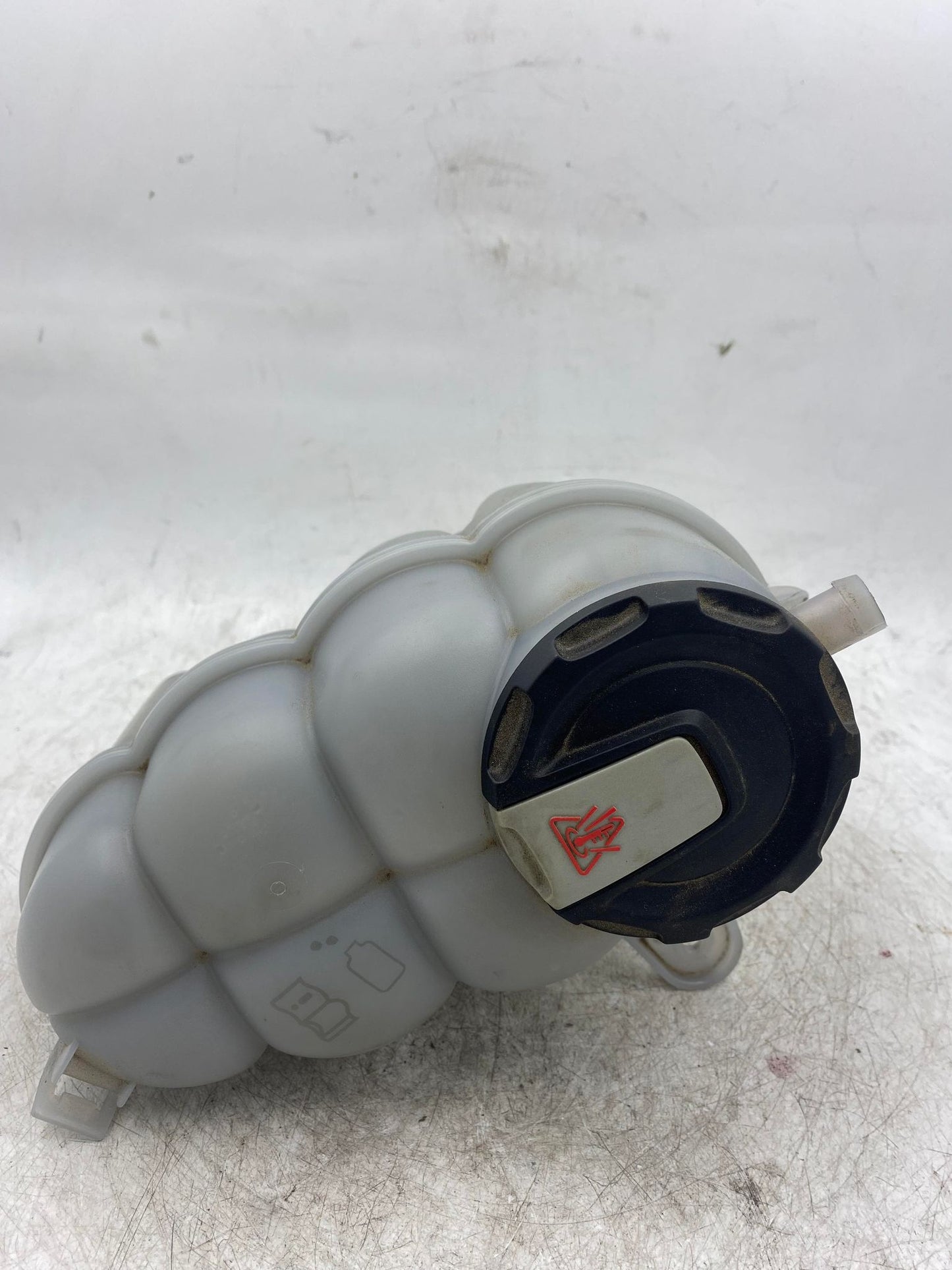 AUDI A5 8T COOLANT EXPANSION TANK 8W0121405