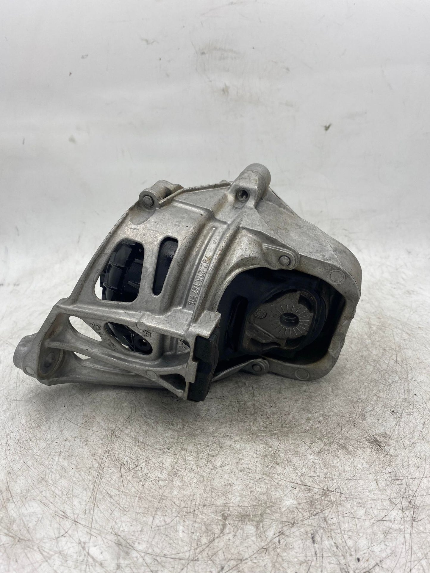 AUDI A5 8T QUATTRO 2.0L FRONT LEFT ENGINE FRAME MOUNT 4M0199371FC