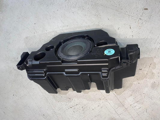 AUDI A5 8T REAR SUBWOOFER 8W9035382