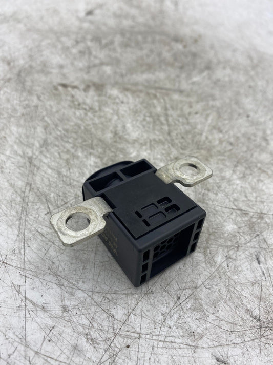 AUDI A5 8T BATTERY CUT OFF FUSE OVERLOAD PROTECTION TRIP 4F0915519